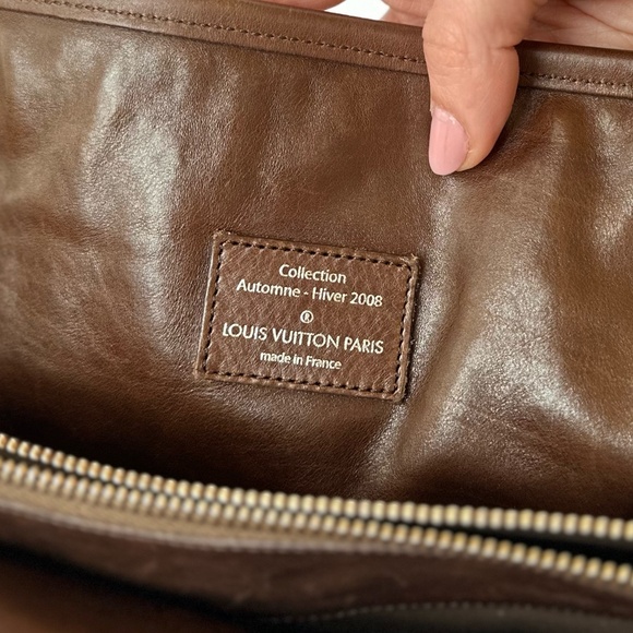 Louis Vuitton Limited Edition Paris Souple Whisper GM Tote - Picture 14 of 16